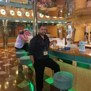 Meet your Posher, Jerome